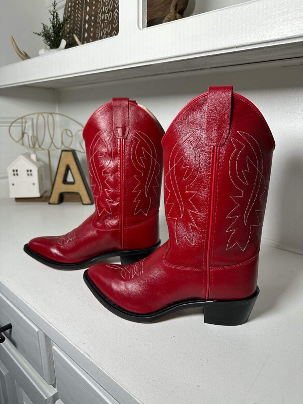 **SOLD**Shyanne Red Leather Cowboy Boots Mens 7D Womens 8 8.5 Western Statement - Picture 1 of 9